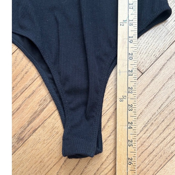 Altard State Bodysuit XS Black Ribbed Long Sleeve Ruched Sweetheart Neckline - Picture 5 of 5